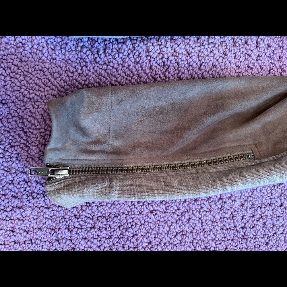 Jacket - Picture 4 of 5